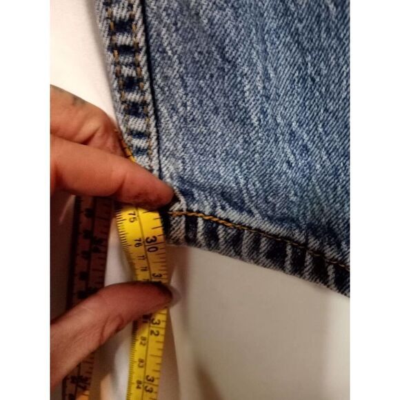 Levis 502 Jeans Mens Size 29x32 Slim Fit Tapered Leg Blue Light Wash Denim - Picture 8 of 8